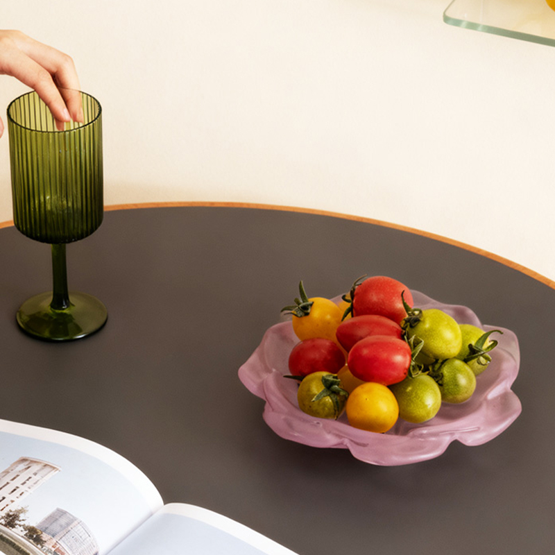 Proces odlewania metodą traconego wosku Szklany wystrój domu Wazon ze szkła kryształowego „Wazon z różami”