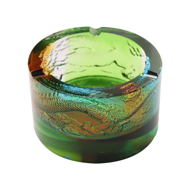 Szklana popielniczka ze wzorem smoka z morza