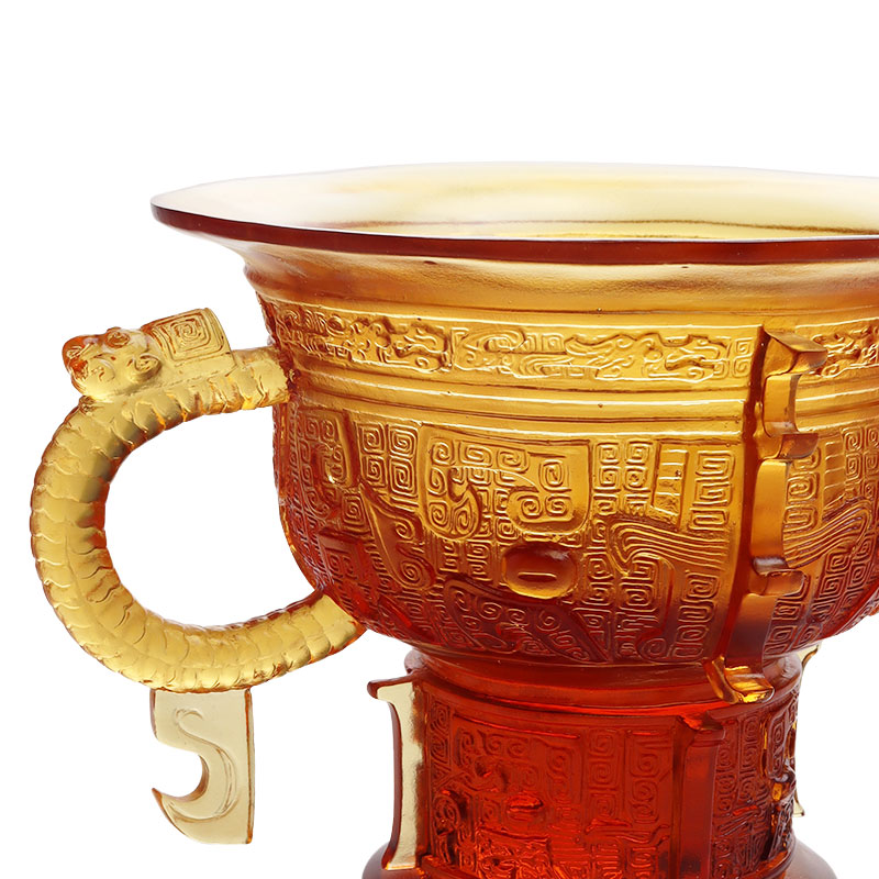 Chiński statyw z rączką ze smoczych uszu i wzorem w ciernie