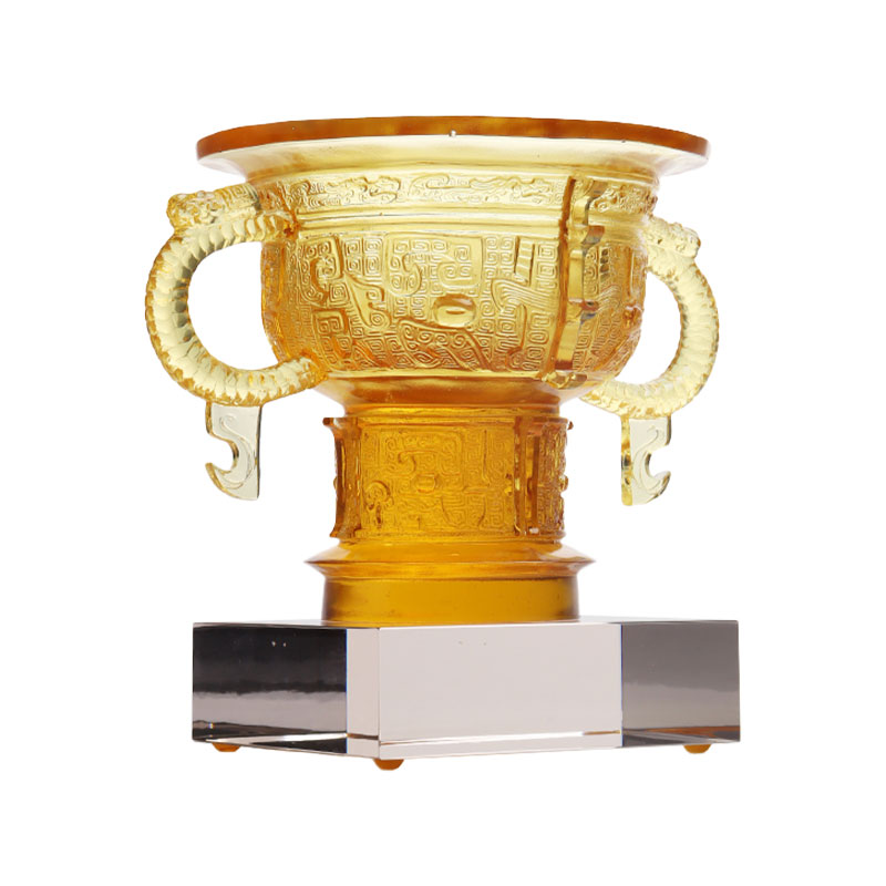 Chiński statyw z rączką ze smoczych uszu i wzorem w ciernie