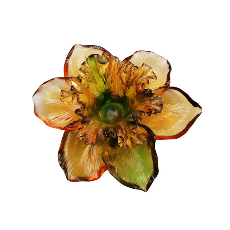 Szklany świecznik w kształcie płatka