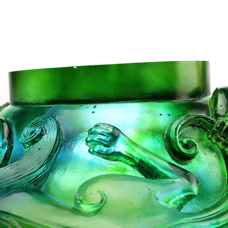 Przezroczysty talerz na owoce z zielonego szkła