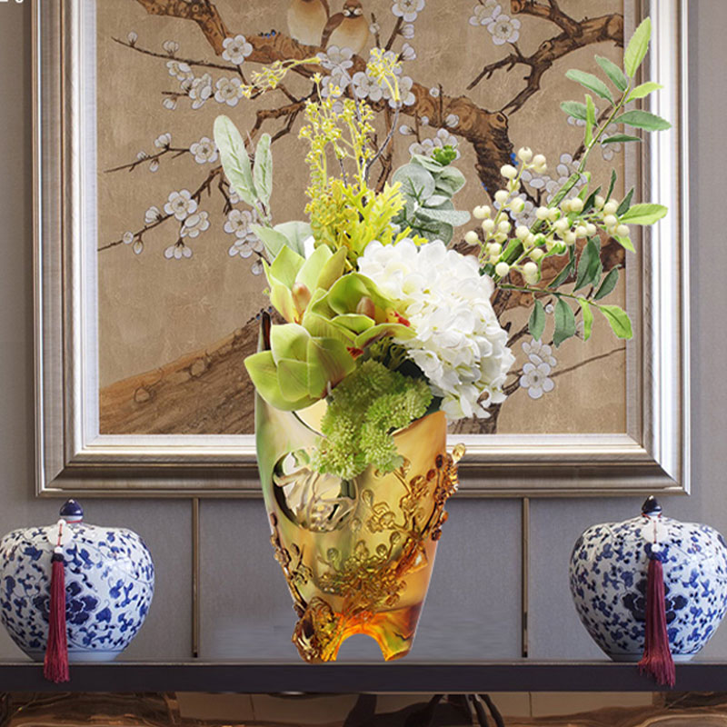 Dekoracje domu Kwiat śliwy Rzeźbiony projekt Wazon ze szkła bursztynowego