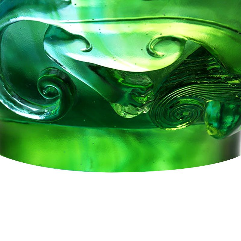 Przezroczysty talerz na owoce z zielonego szkła