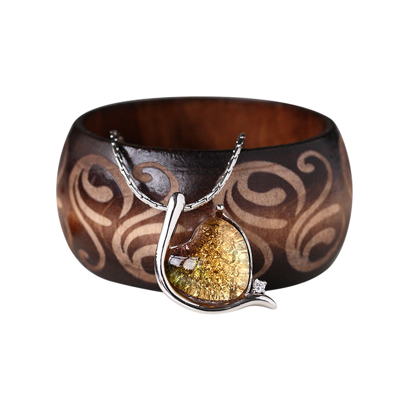 Elegancka bransoletka w kolorze srebrnym wysadzana szklaną zawieszką