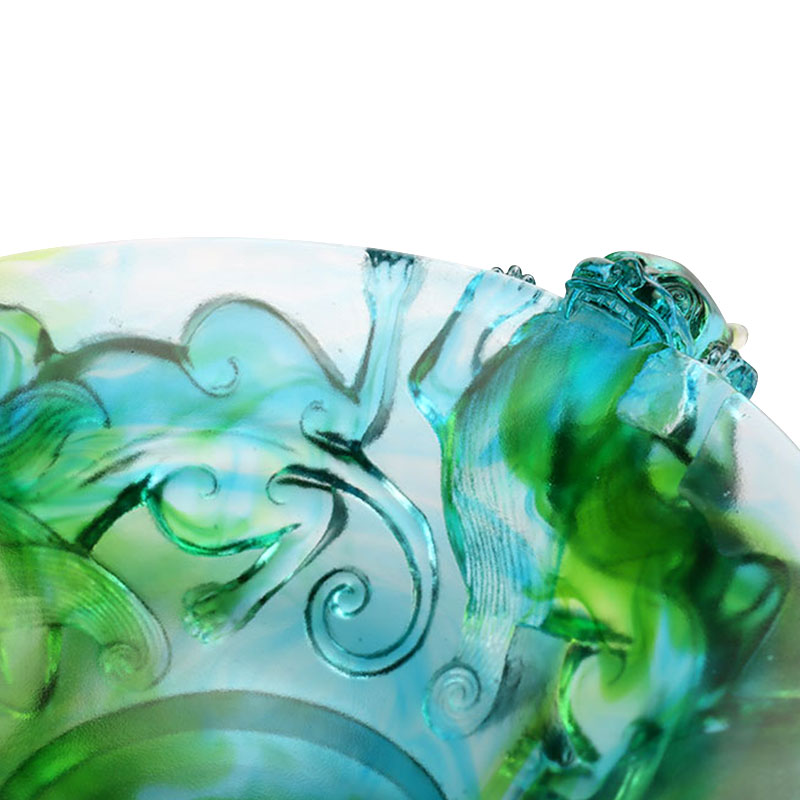 Przezroczysty talerz na owoce z zielonego szkła