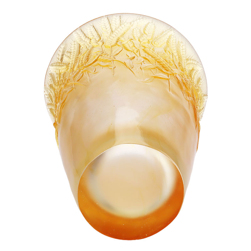 Wazon ze szkła bursztynowego z wytłoczonymi kłosami pszenicy