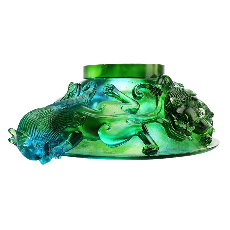 Przezroczysty talerz na owoce z zielonego szkła