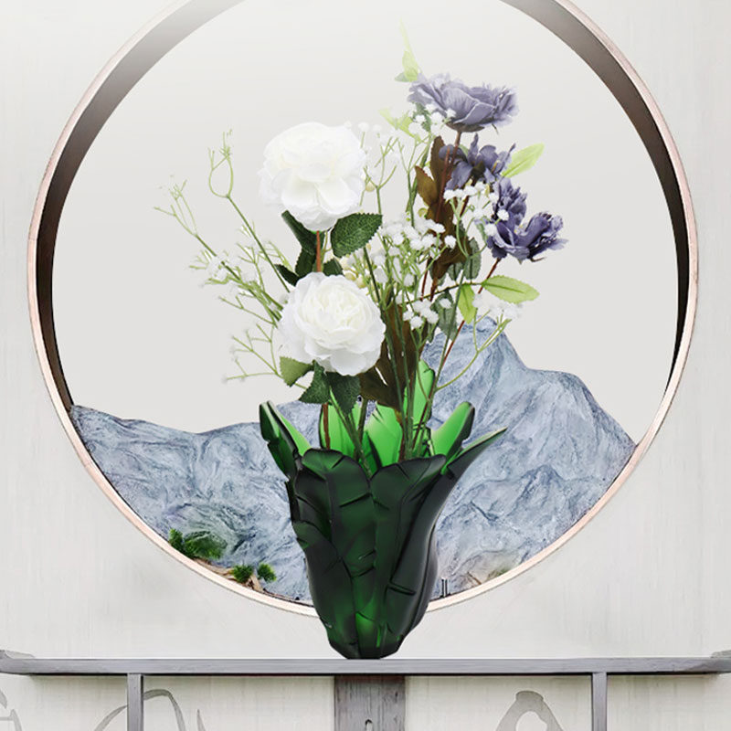 Dekoracja wnętrz Szklany wazon z zielonymi liśćmi bananowca