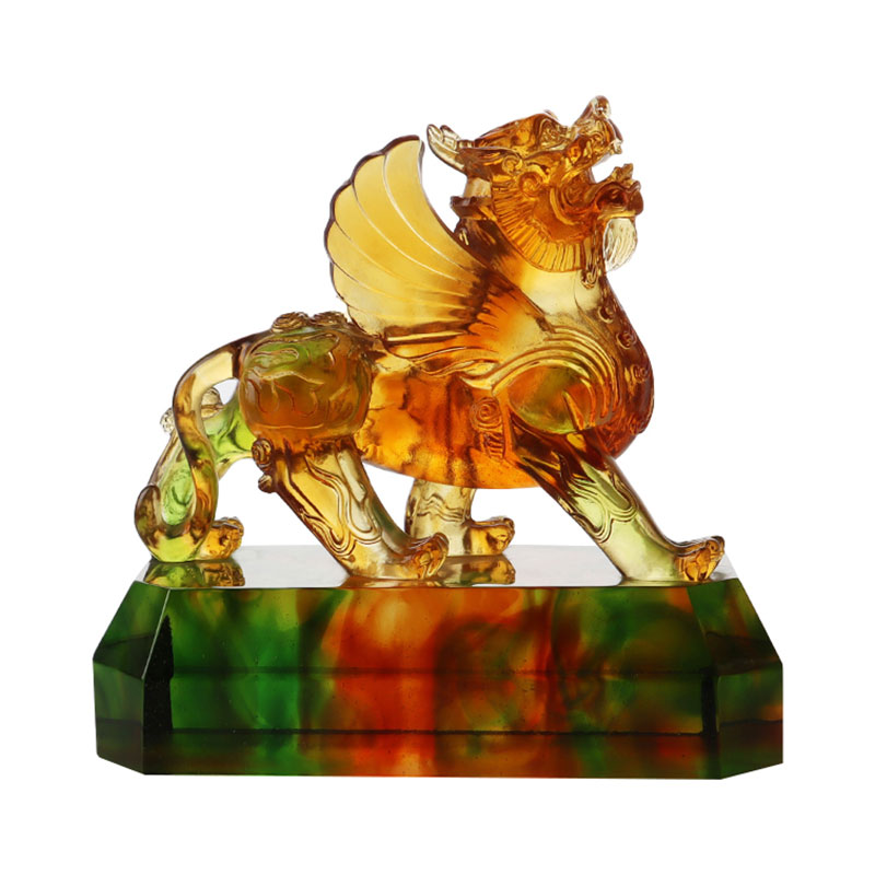 Ozdoby bestii z krystalicznie czystej glazury