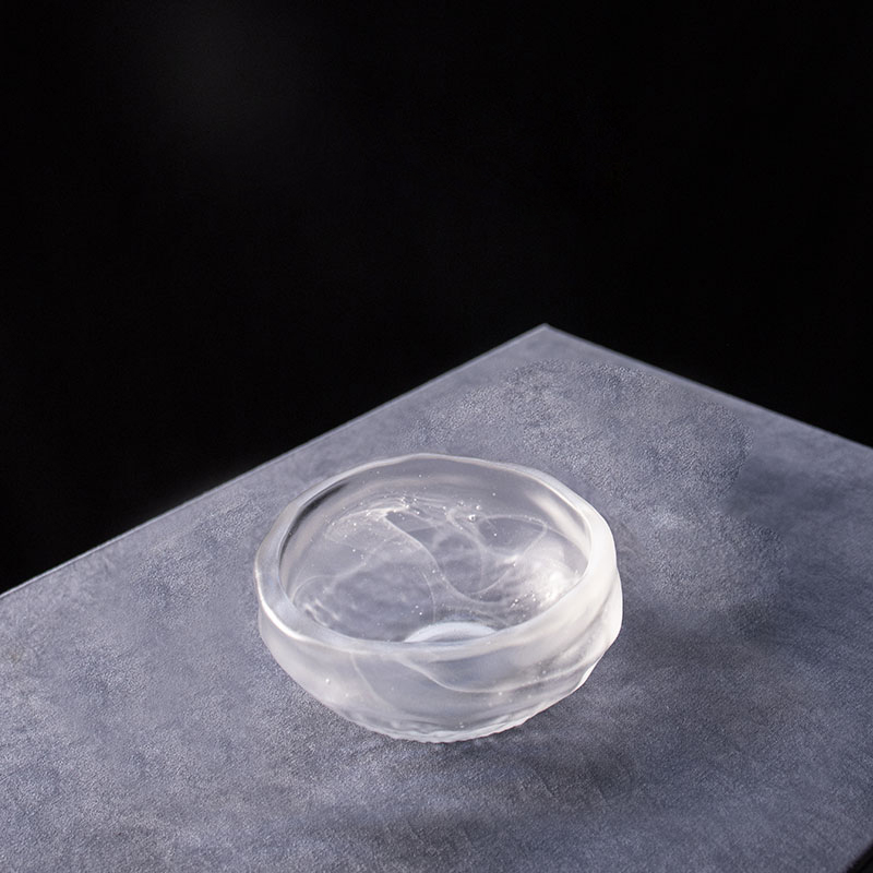 Przezroczysty szklany zestaw do herbaty z czajniczkiem i filiżanką herbaty