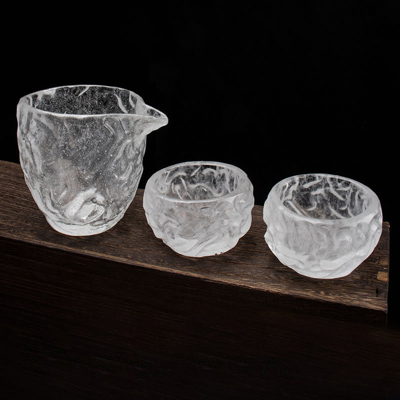 Zestaw przezroczystych szklanych filiżanek do herbaty w kształcie bąbelków do użytku w biurze domowym