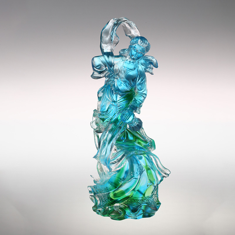 Ozdoby ze szkła hibiskusowego w kształcie chmury